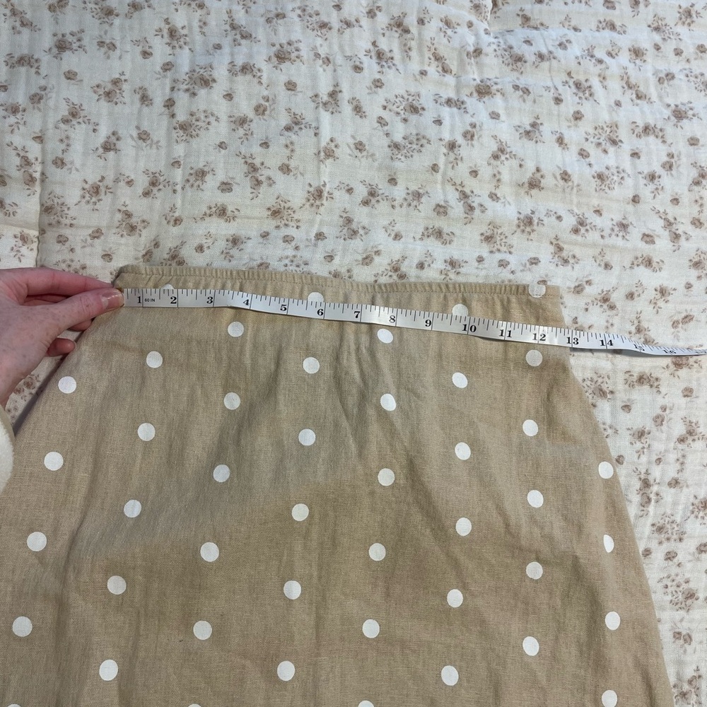 Old Navy Tan & White polka dot Mini Skirt - Picture 5 of 6